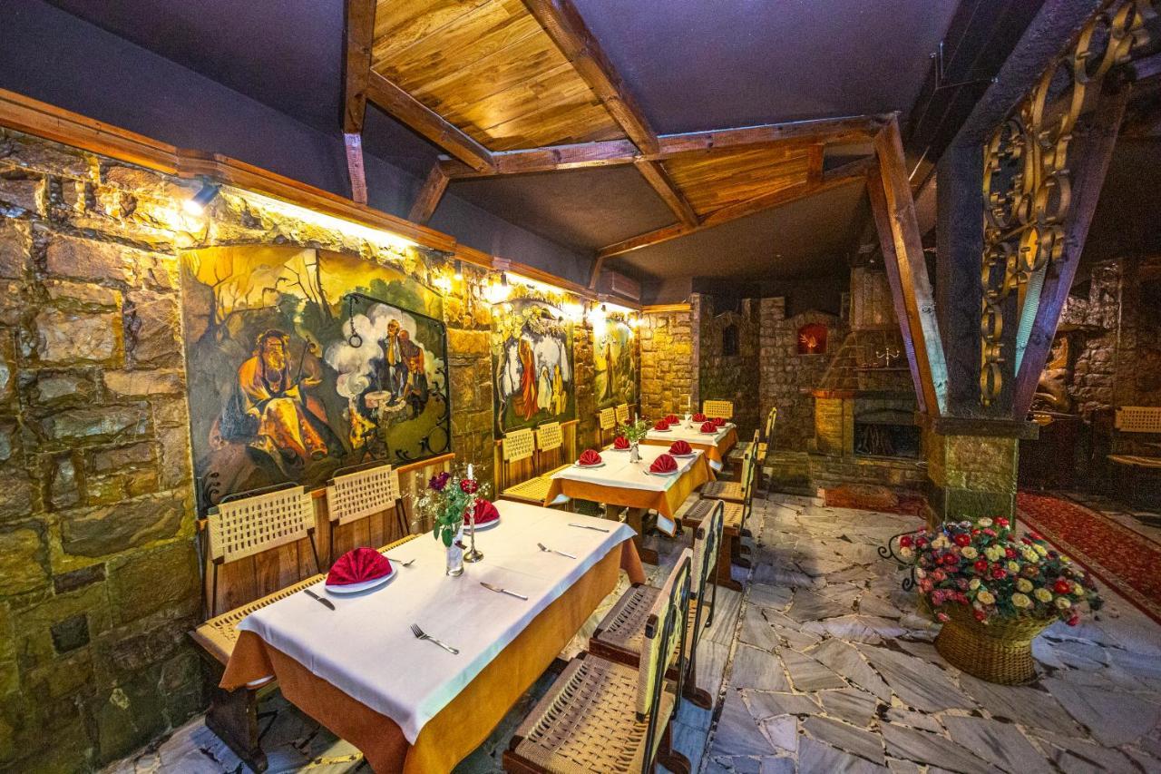 Hotel Legjenda Shkodër Exteriör bild